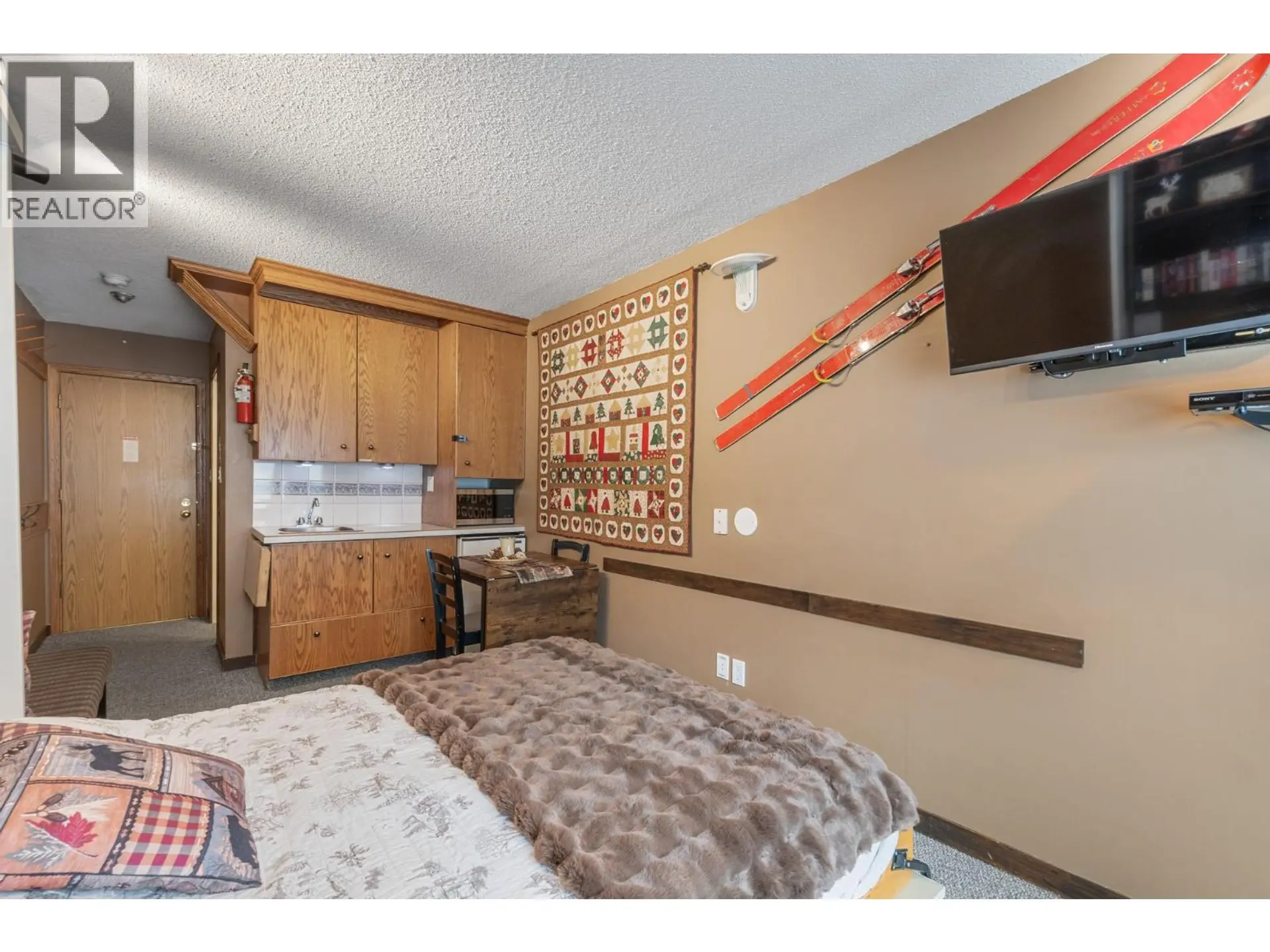 #126 5375 Big White Road - Image 3
