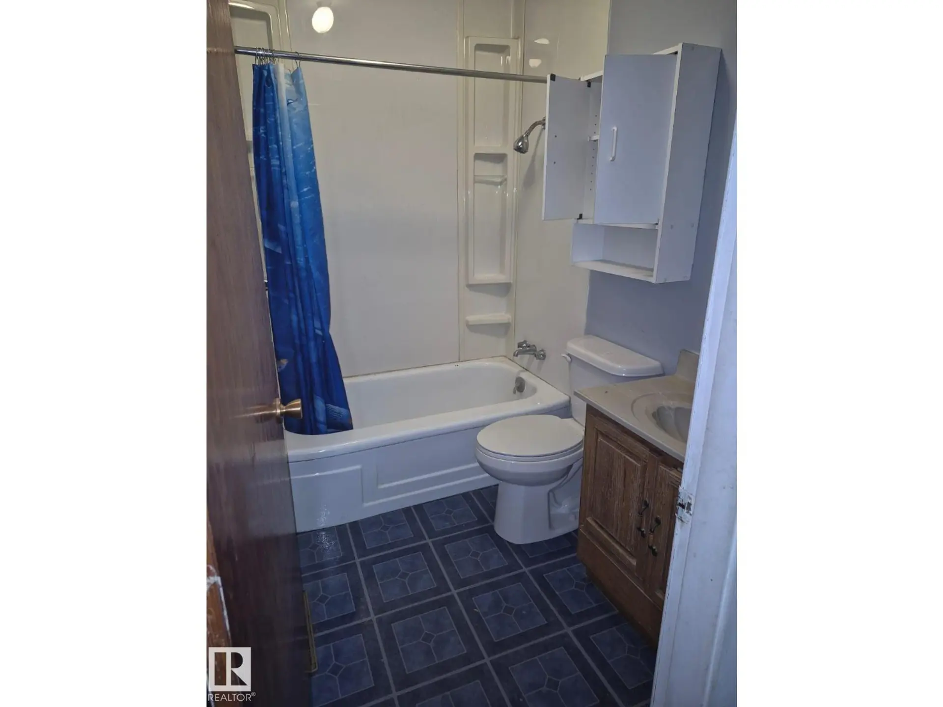 55117 RR 233 - Image 17