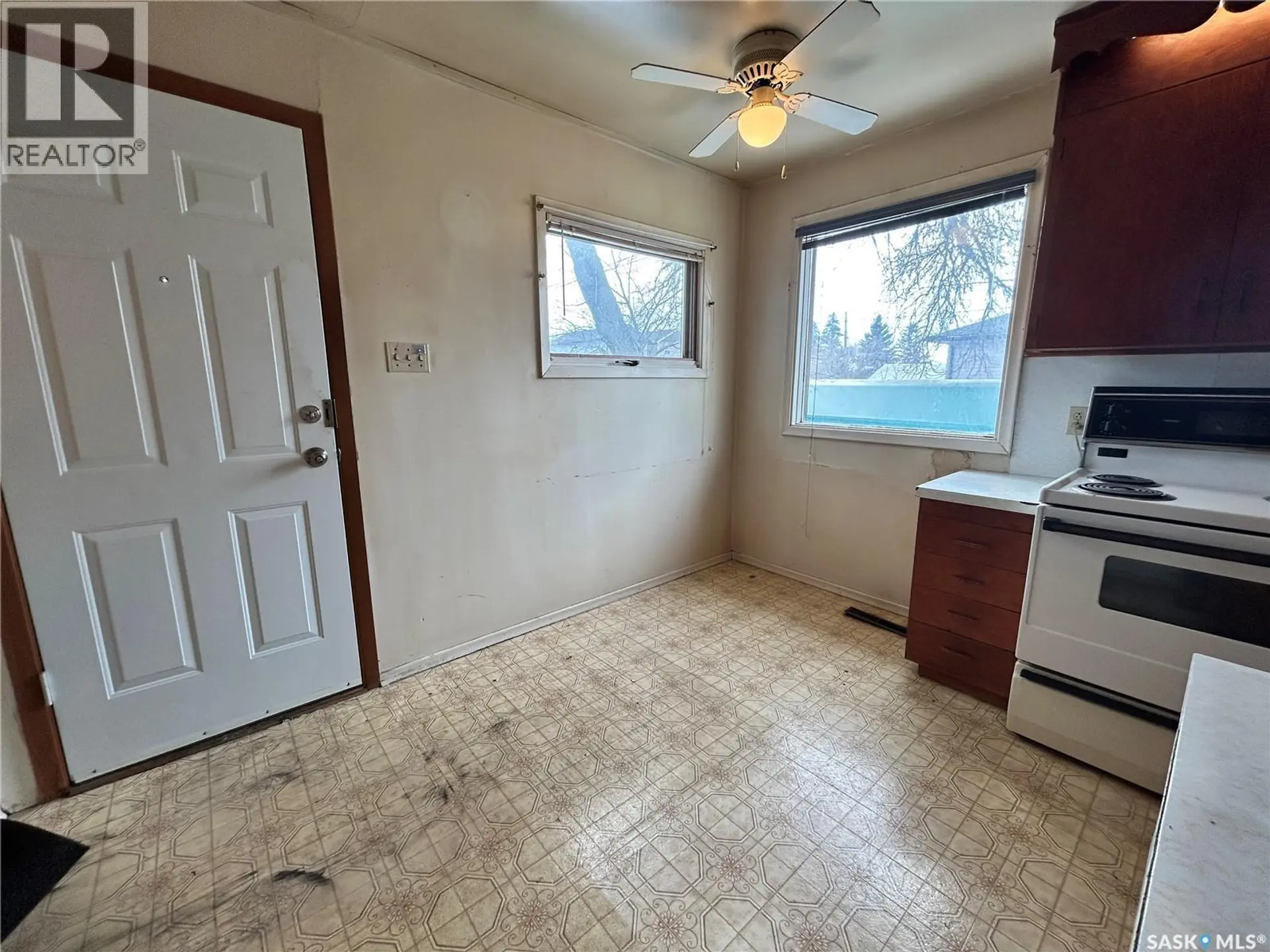 455 Halifax STREET - Image 5