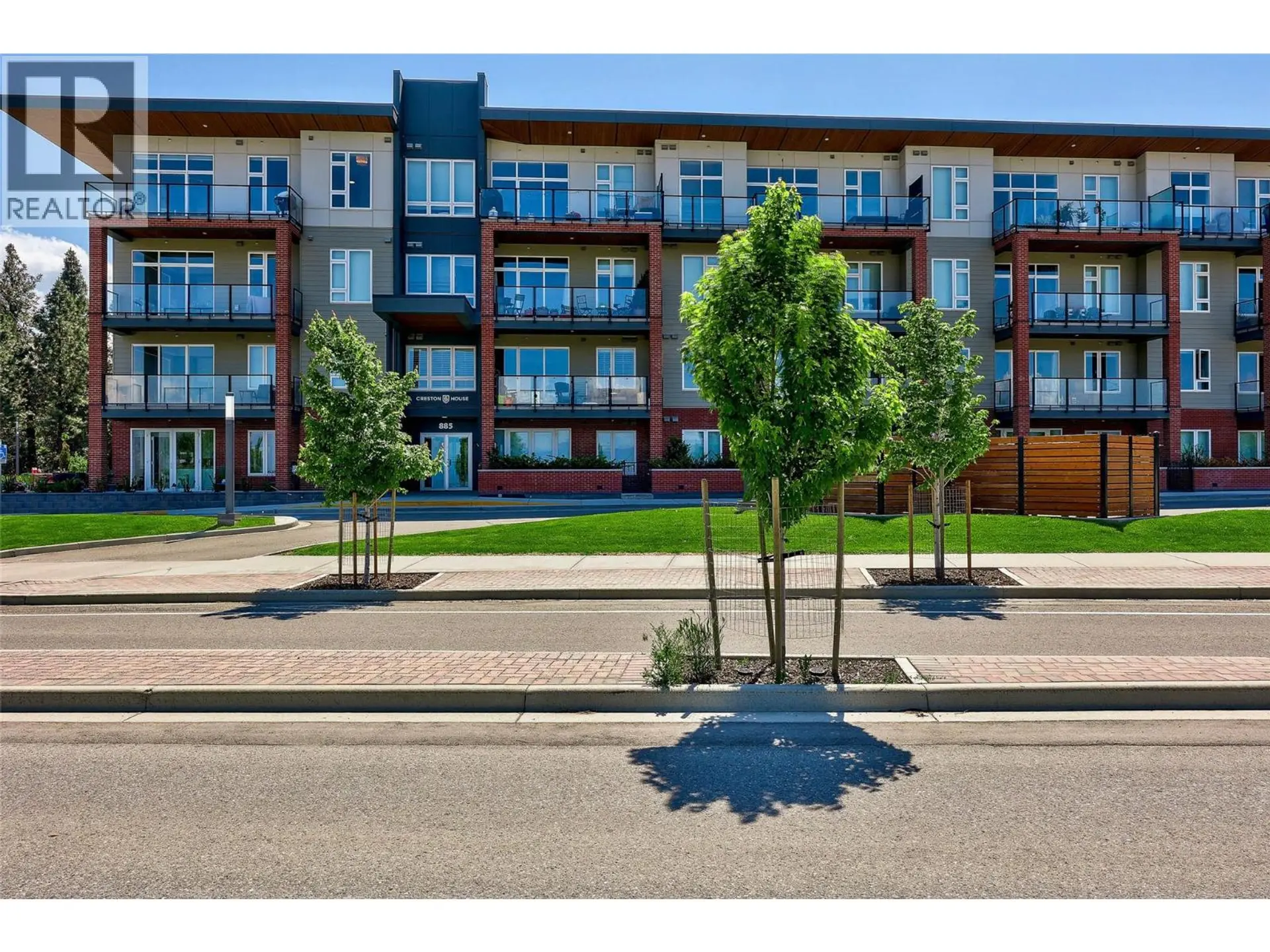 #304 885 University Drive - Image 16