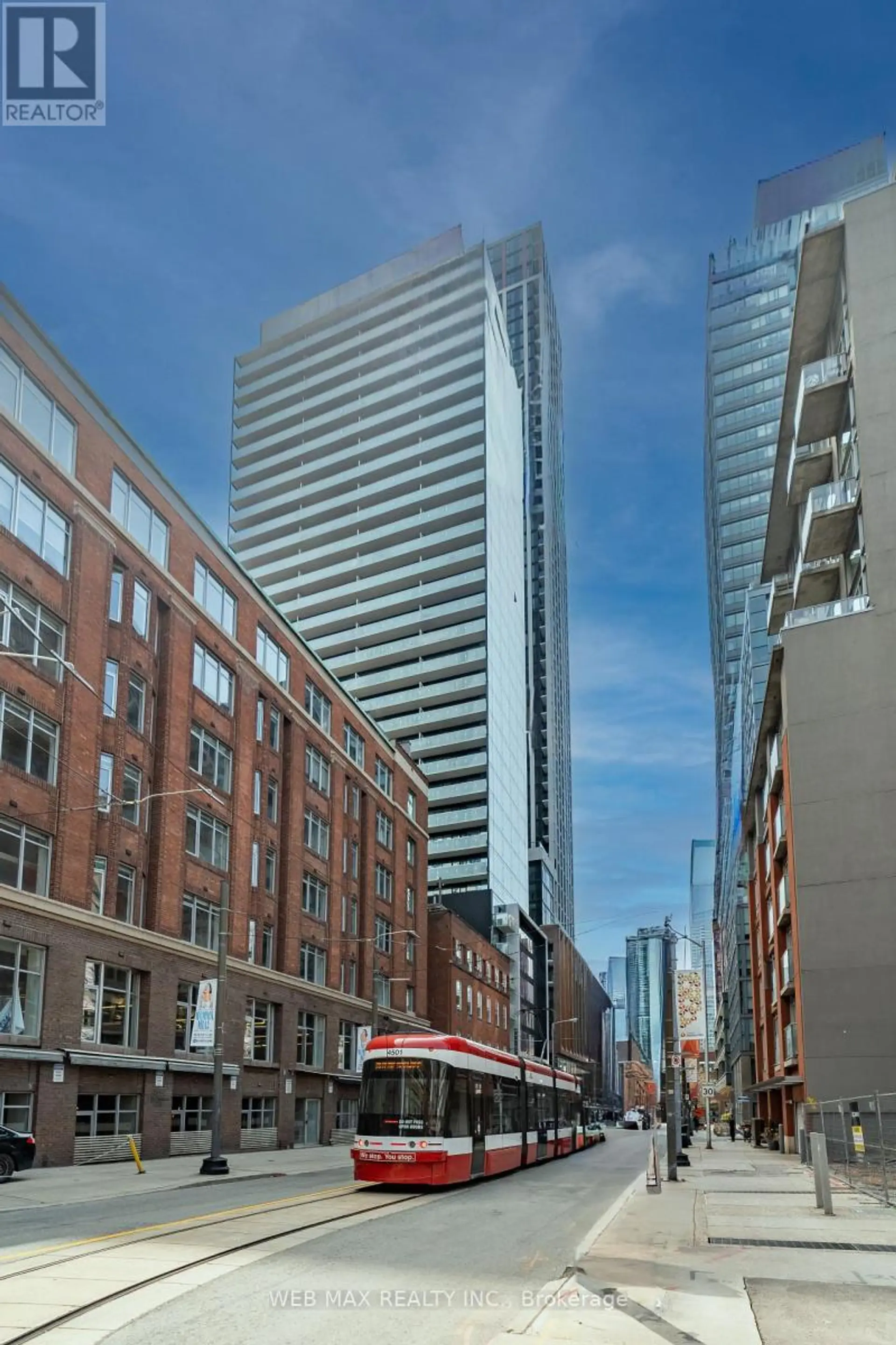 #2102 11 CHARLOTTE STREET - Image 2