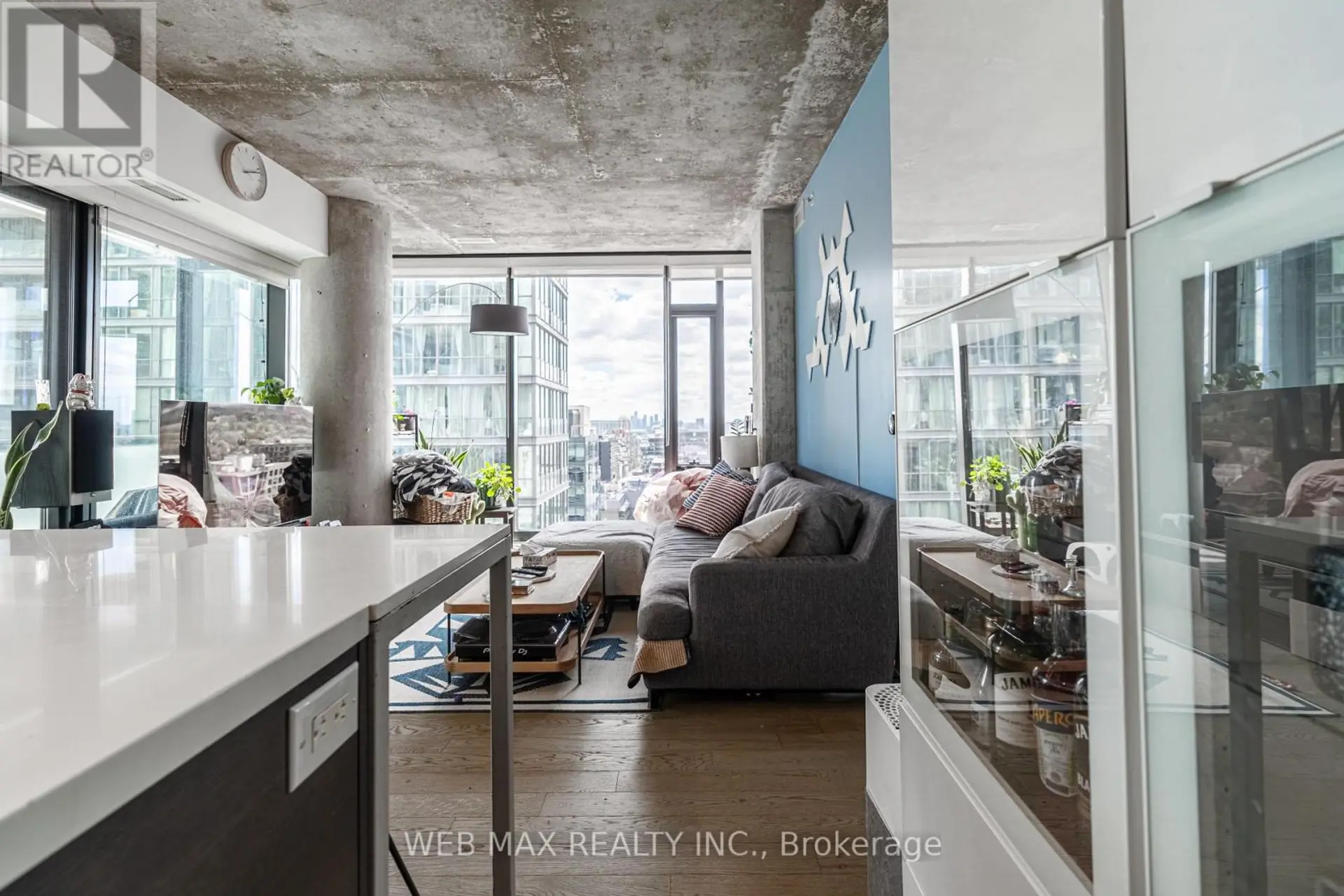 #2102 11 CHARLOTTE STREET - Image 7