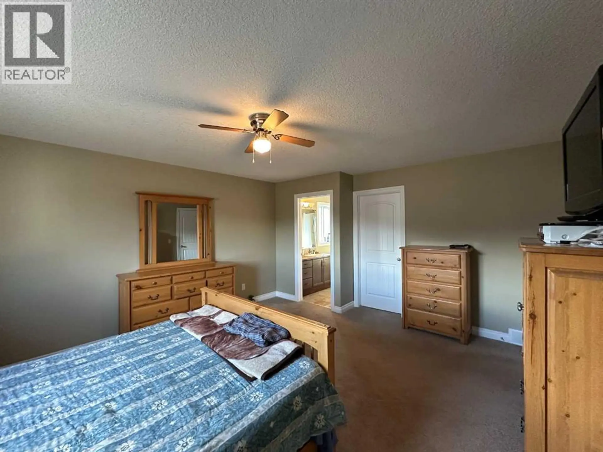 8526 16 Avenue - Image 7