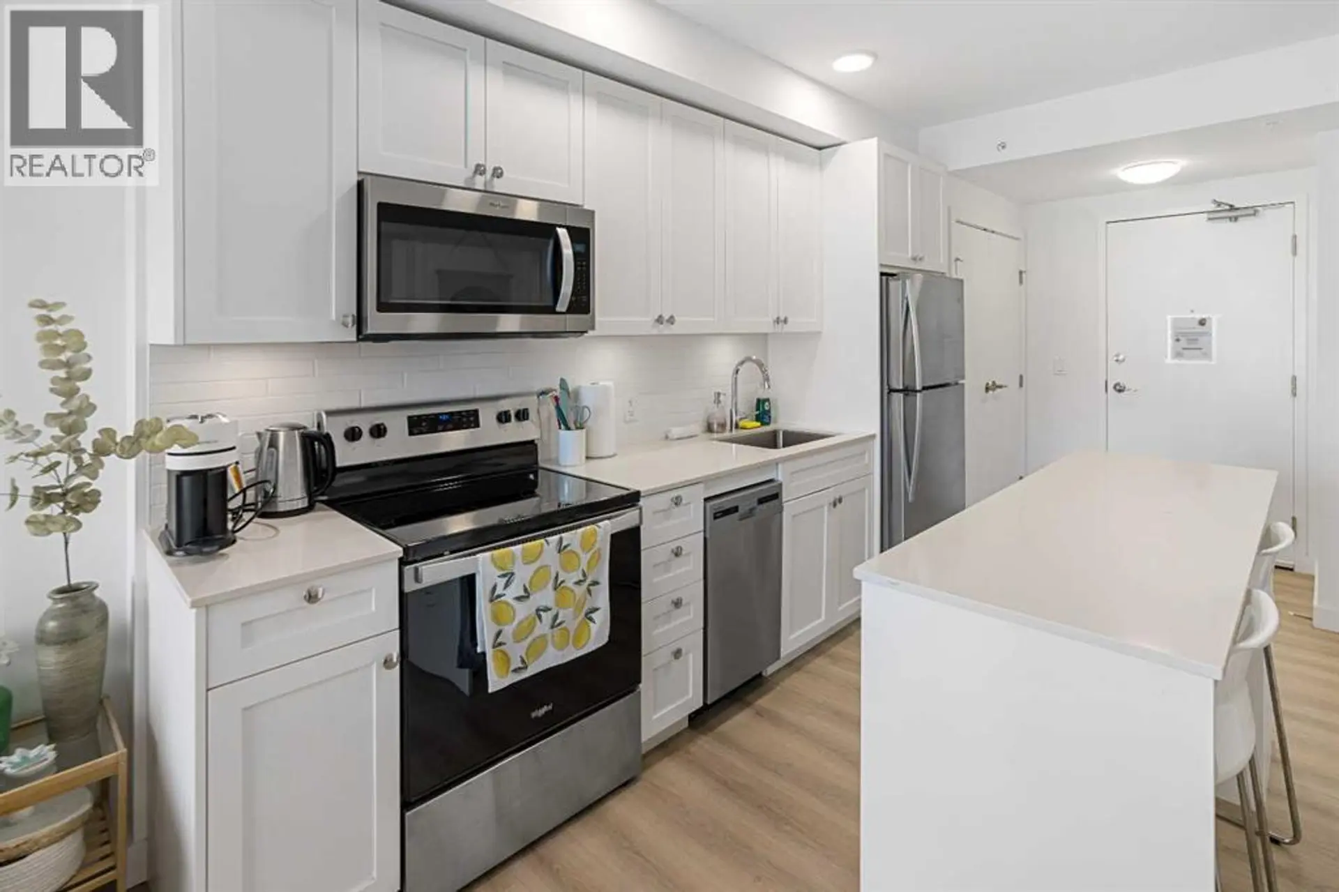 #314 123 4 Street NE - Image 4