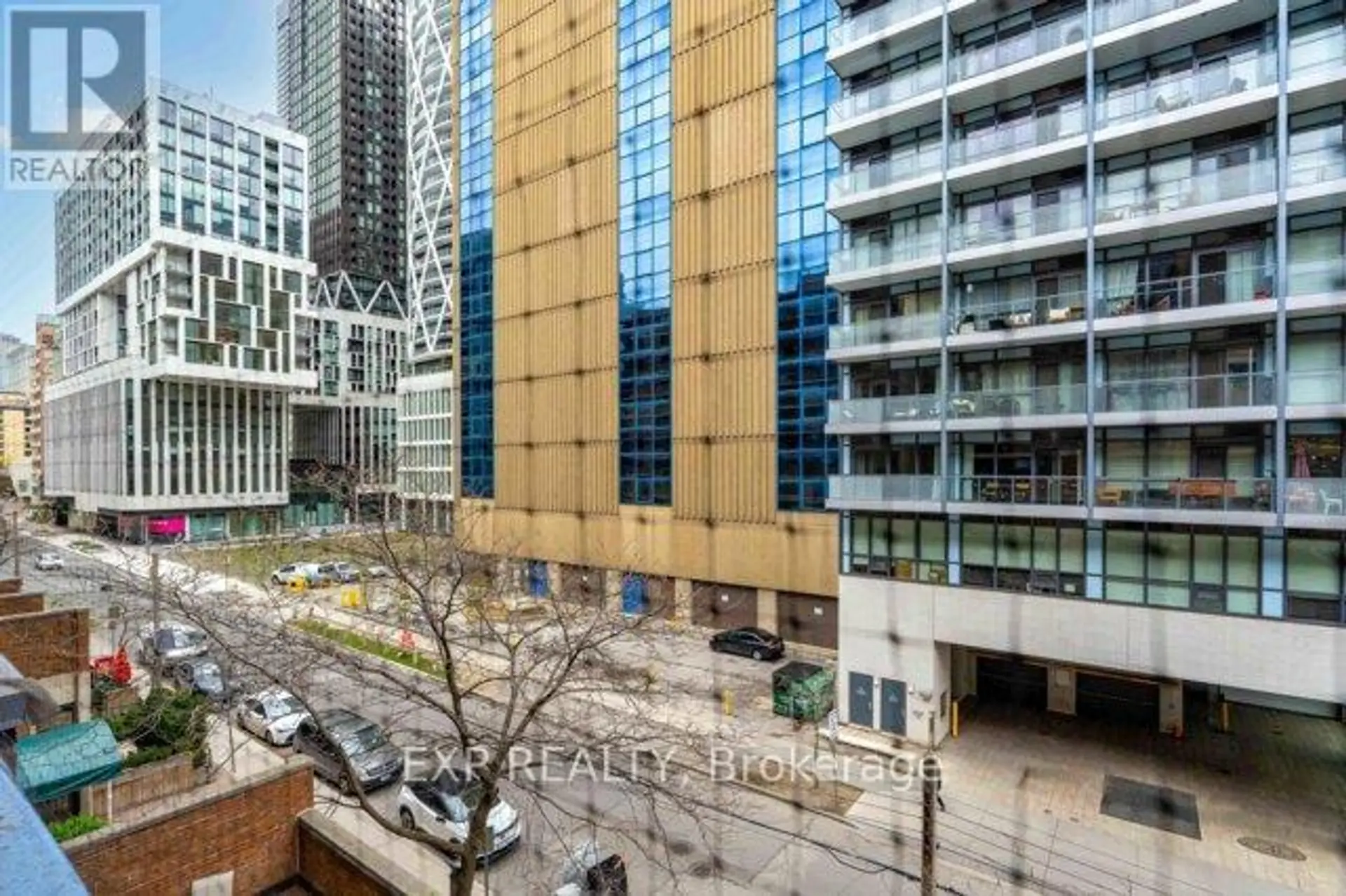#435 60 ST PATRICK STREET - Image 16