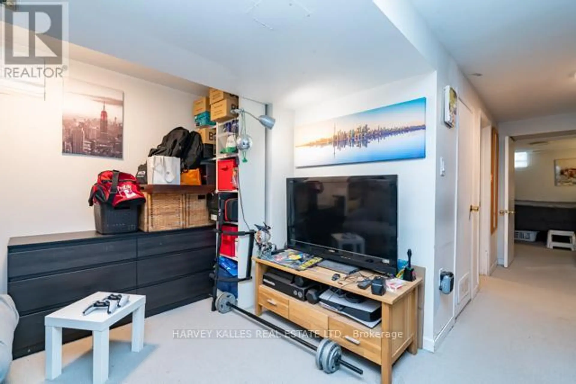 56 AMROTH AVENUE - Image 13