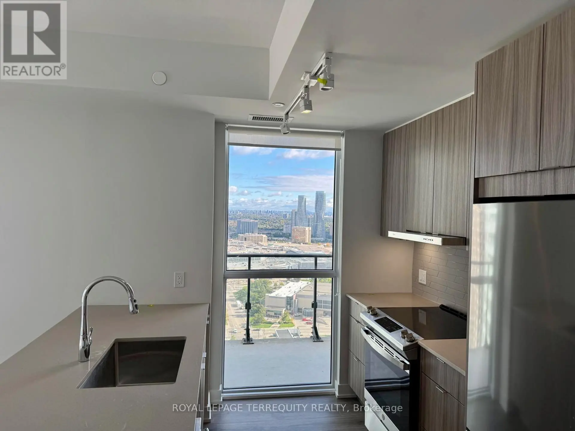 #3004 4130 PARKSIDE VILLAGE DRIVE - Image 5