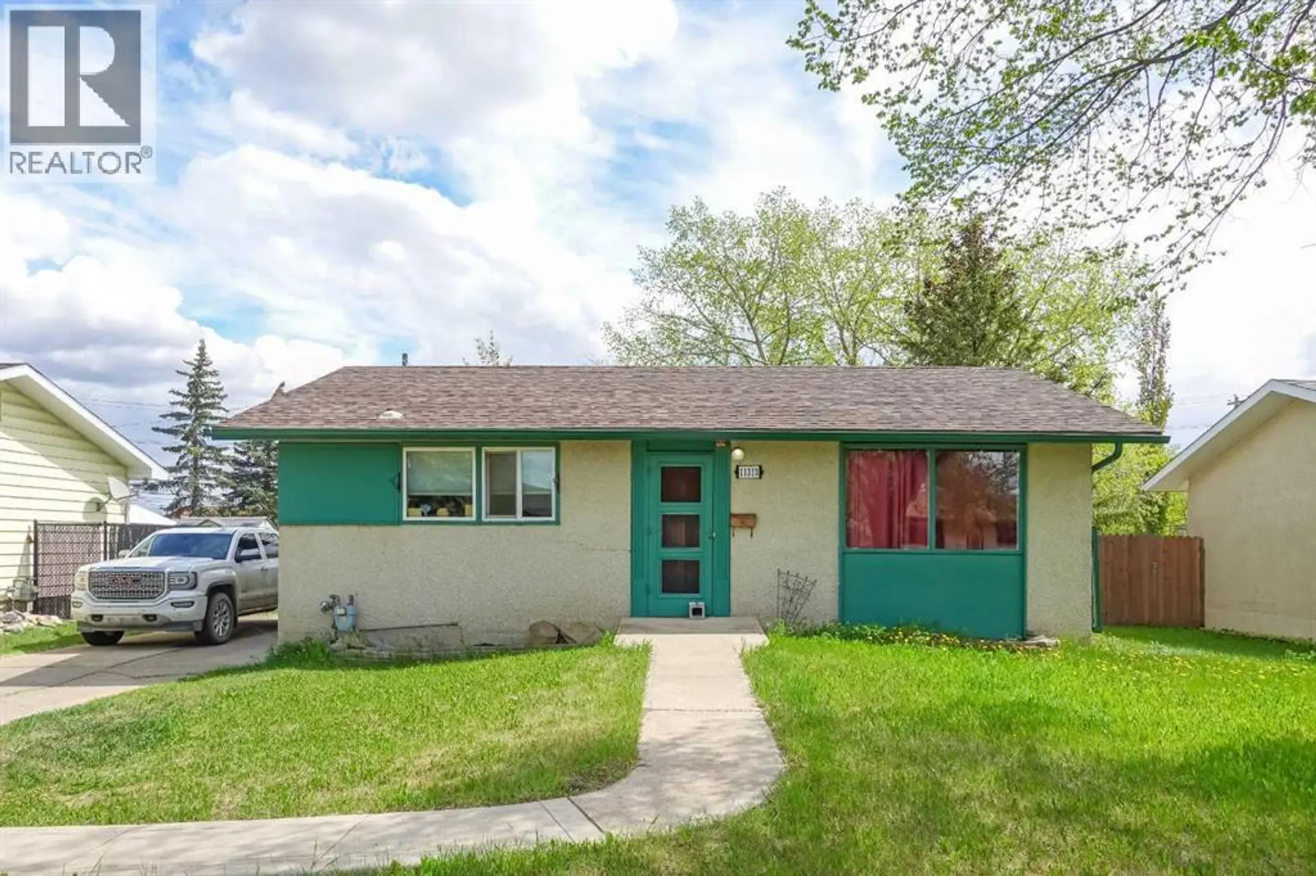 11313 101A Street - Image 1