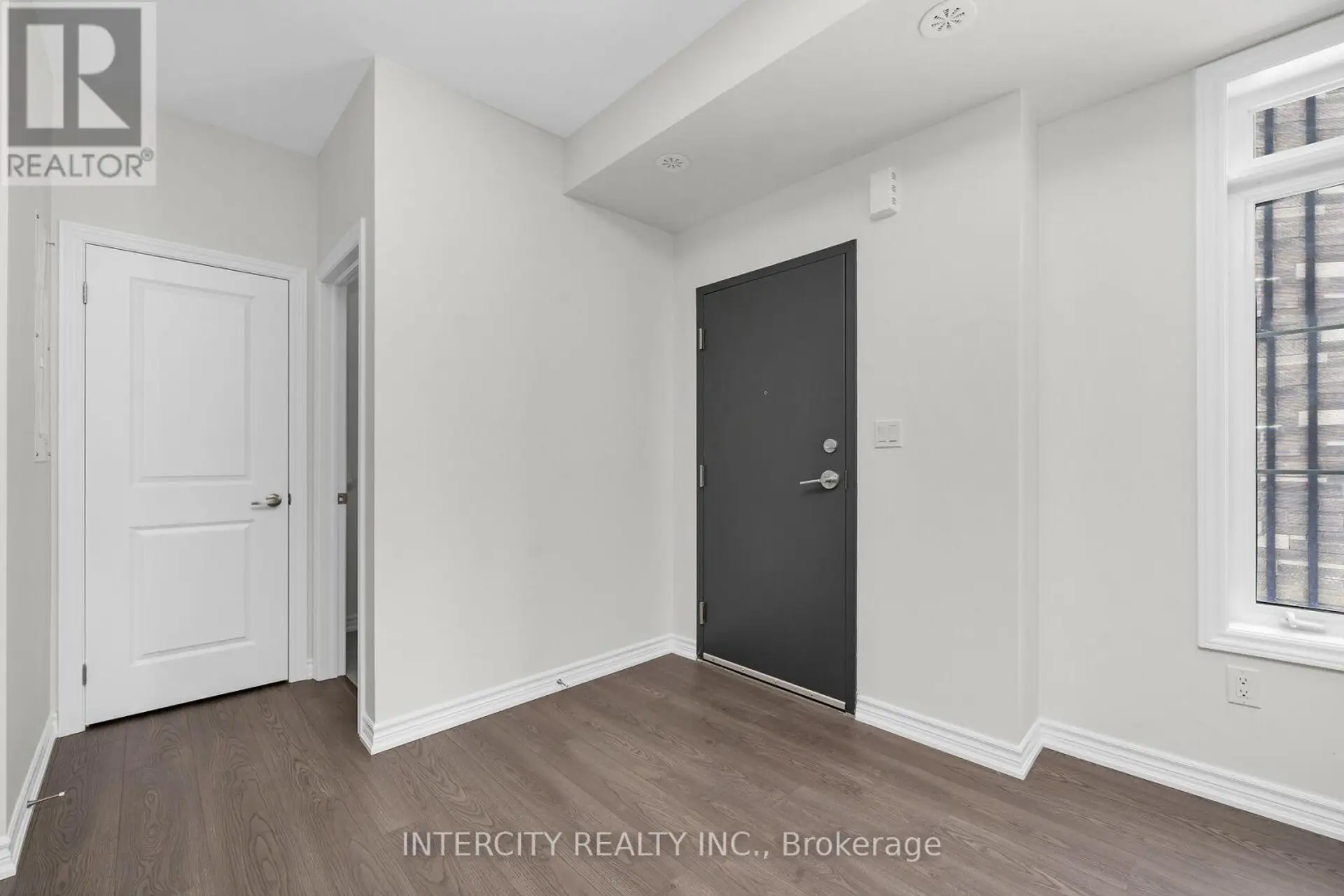 14 SAVVY LANE - Image 4