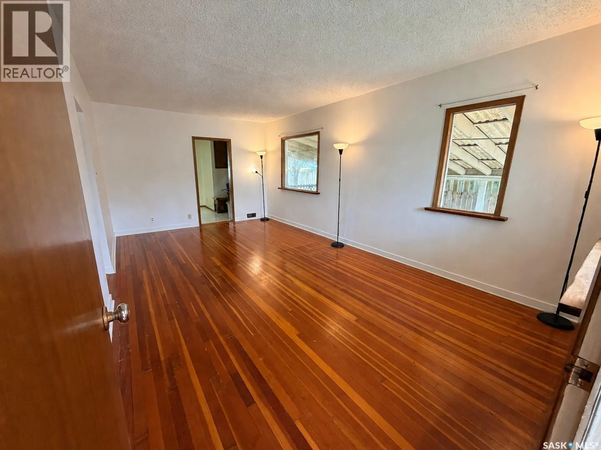 828 I AVENUE S - Image 5
