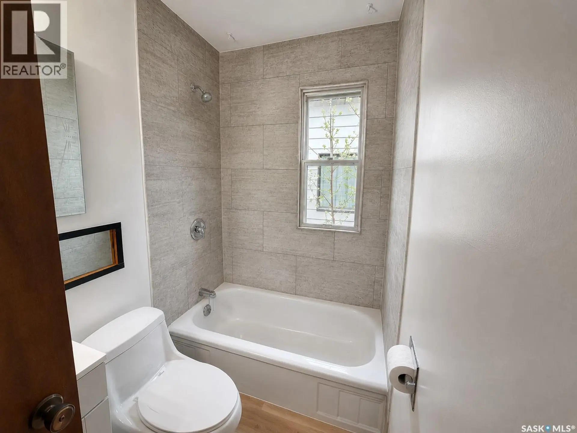 828 I AVENUE S - Image 9