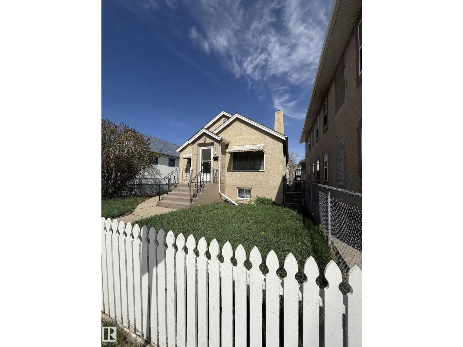 9630 106 AV NW - Image 2