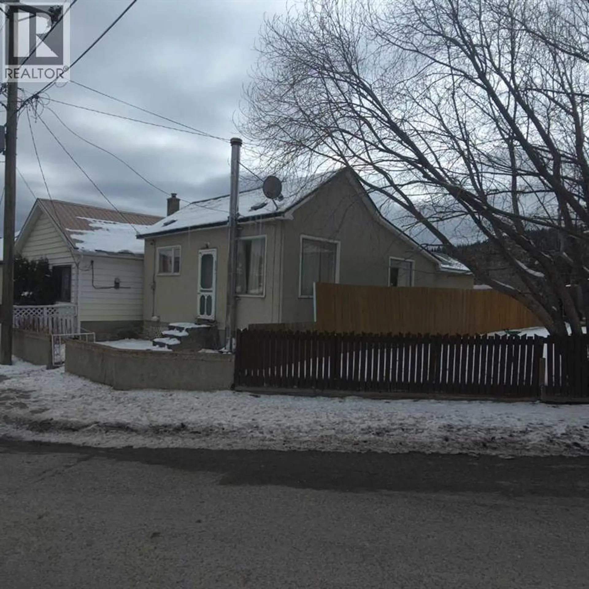6710 17 Avenue - Image 1