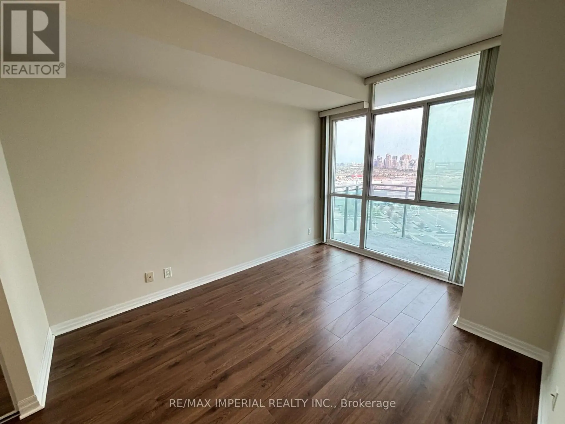 #2110 220 BURNHAMTHORPE ROAD W - Image 14