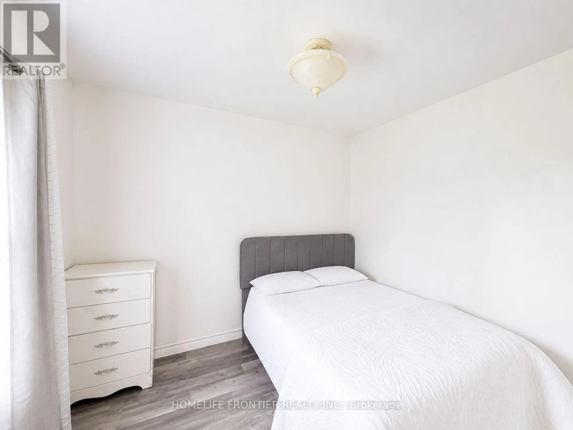 110 ST JULIEN STREET - Image 8