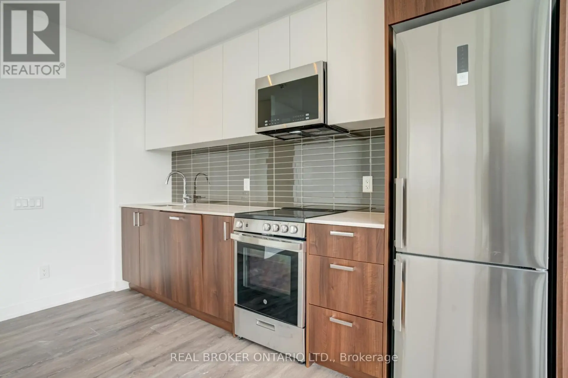 #1105 1787 ST CLAIR AVENUE W - Image 2
