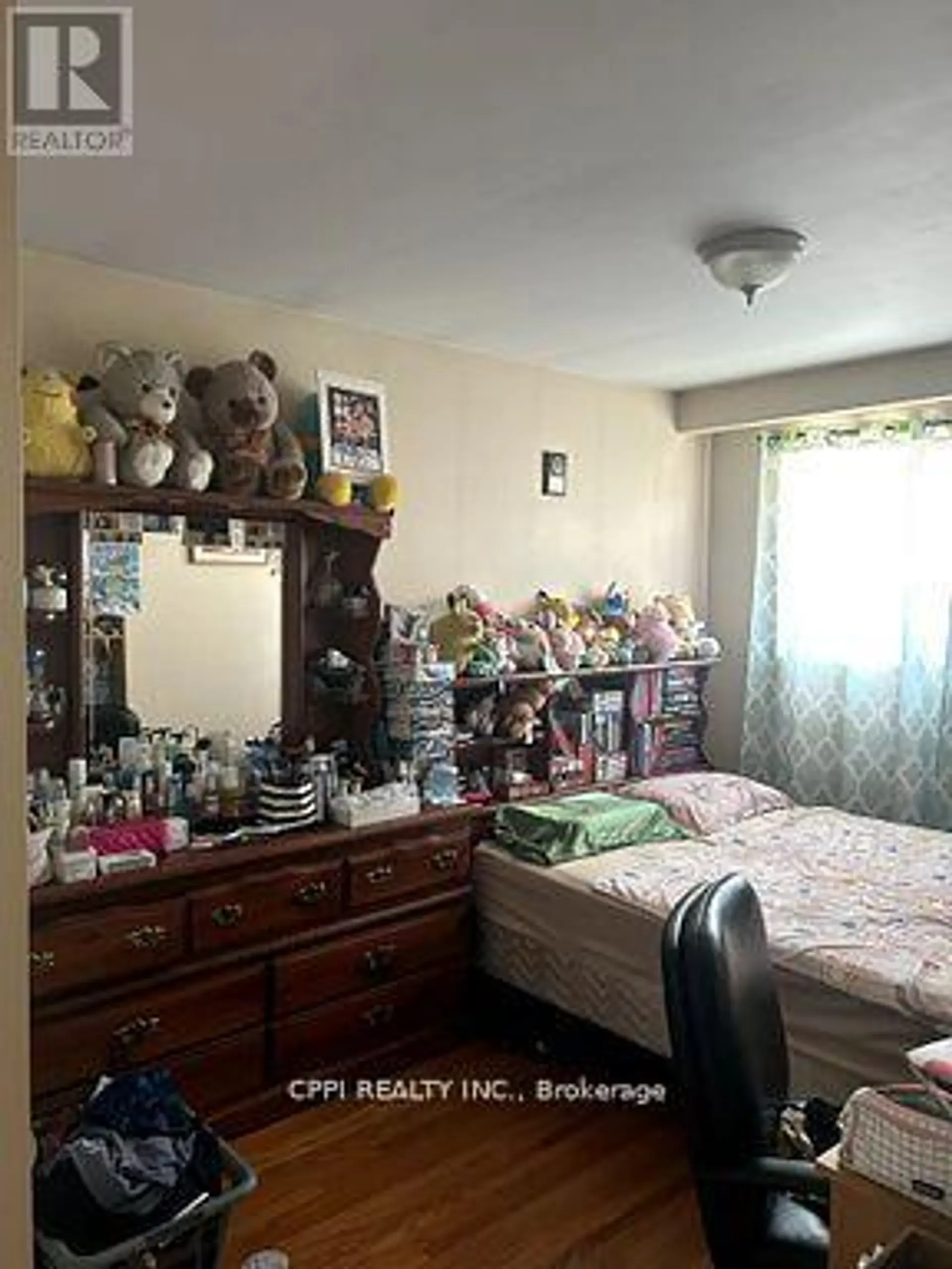 #110 69 GODSTONE ROAD - Image 9