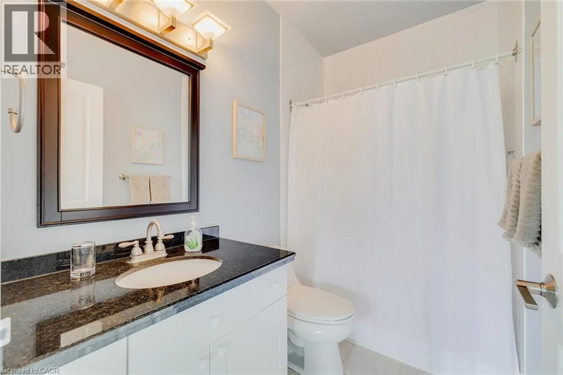 #403 255 KEATS Way - Image 10