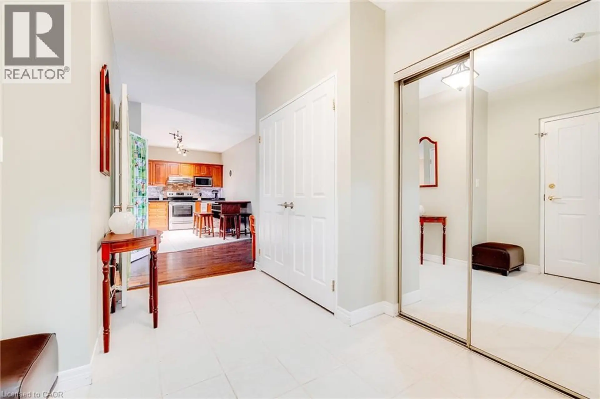 #403 255 KEATS Way - Image 2