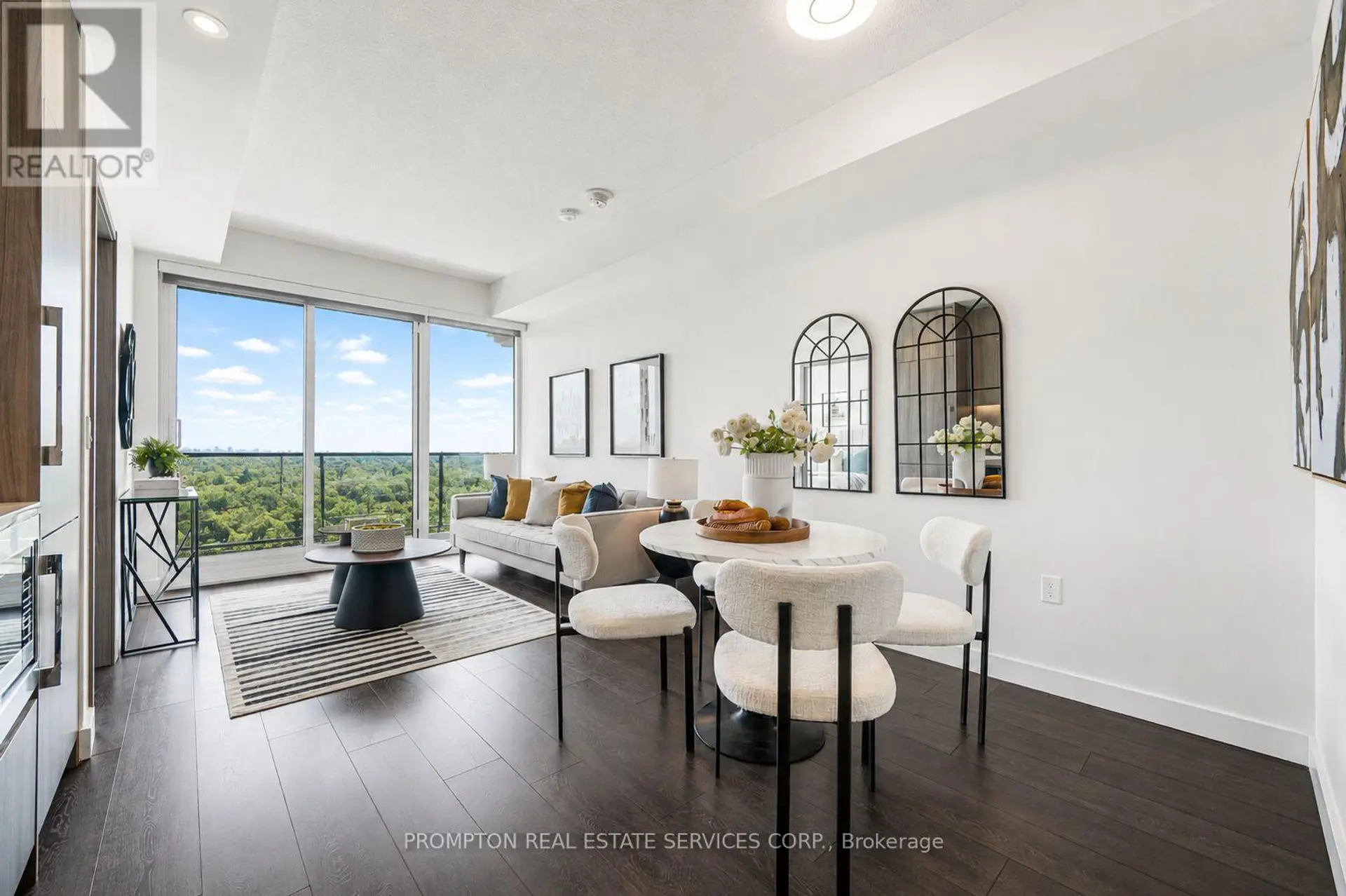 #703 95 MCMAHON DRIVE - Image 3