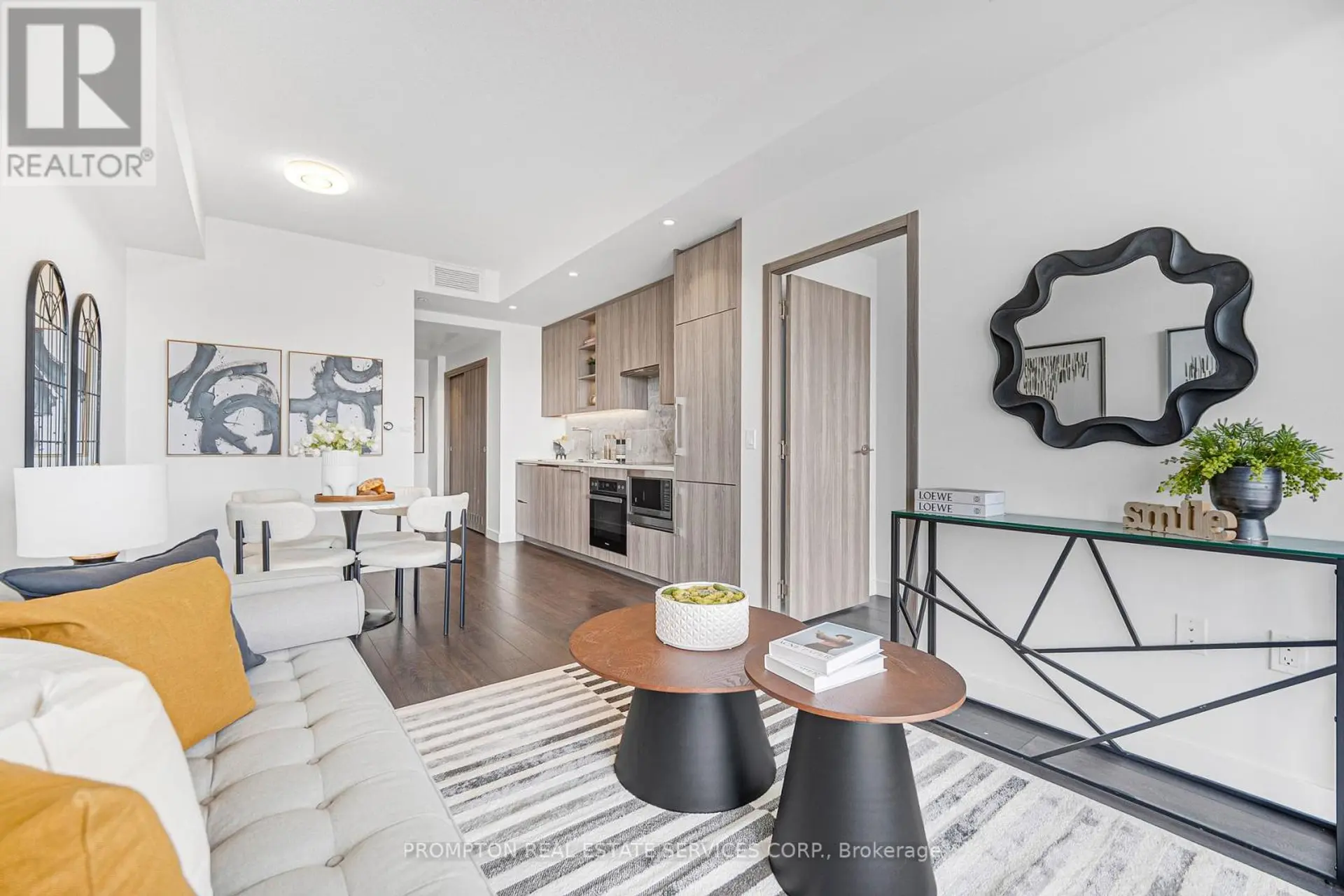 #703 95 MCMAHON DRIVE - Image 8