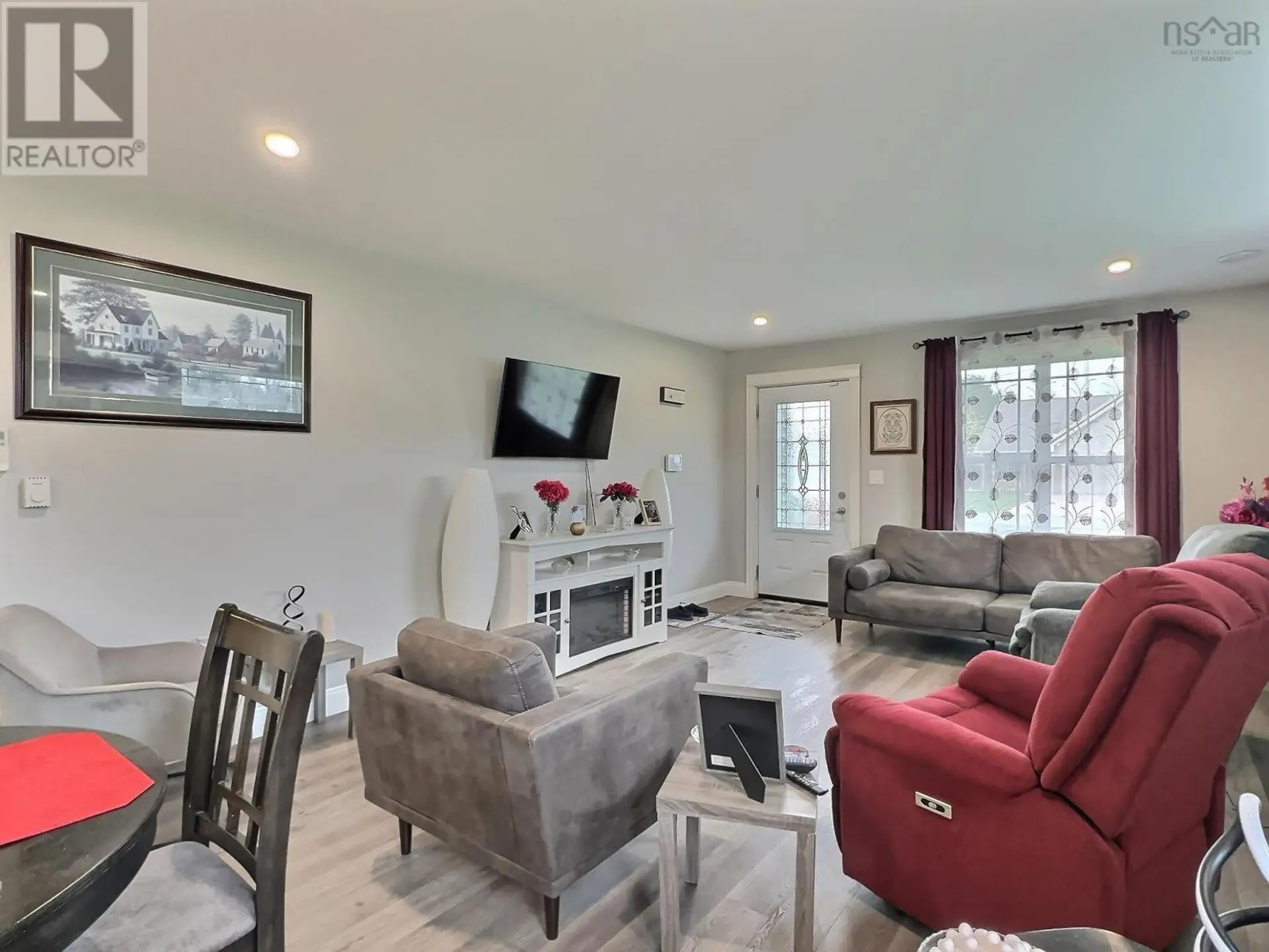 24 Eagleview Drive - Image 11