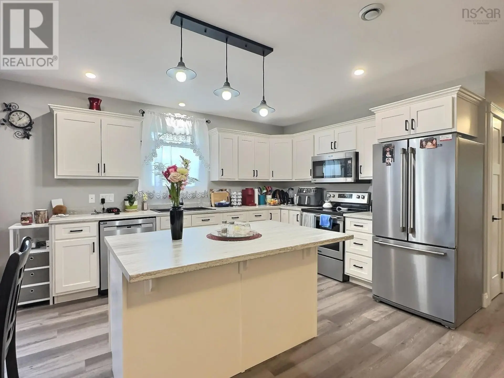 24 Eagleview Drive - Image 2