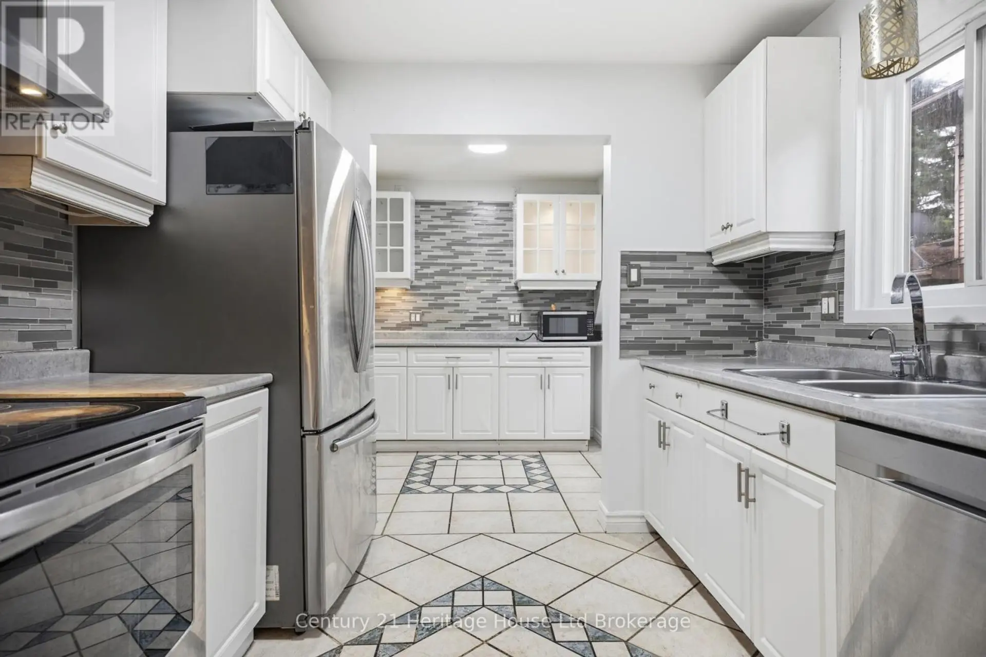 728 NORWOOD AVENUE - Image 3