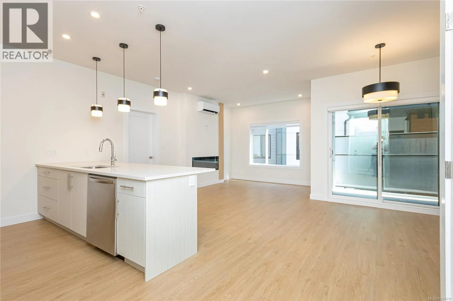 #403 918 Jenkins Ave - Image 1