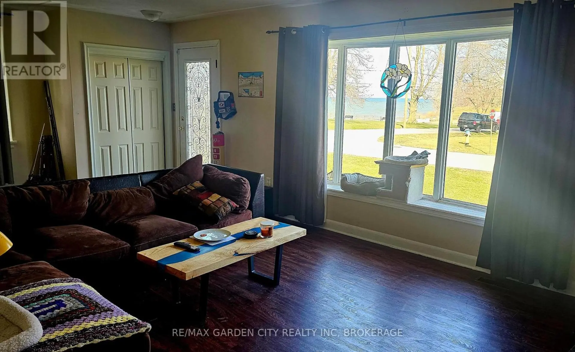 49 WHITTAKER AVENUE - Image 10