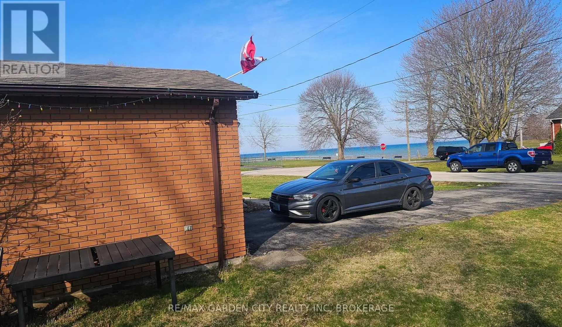 49 WHITTAKER AVENUE - Image 2