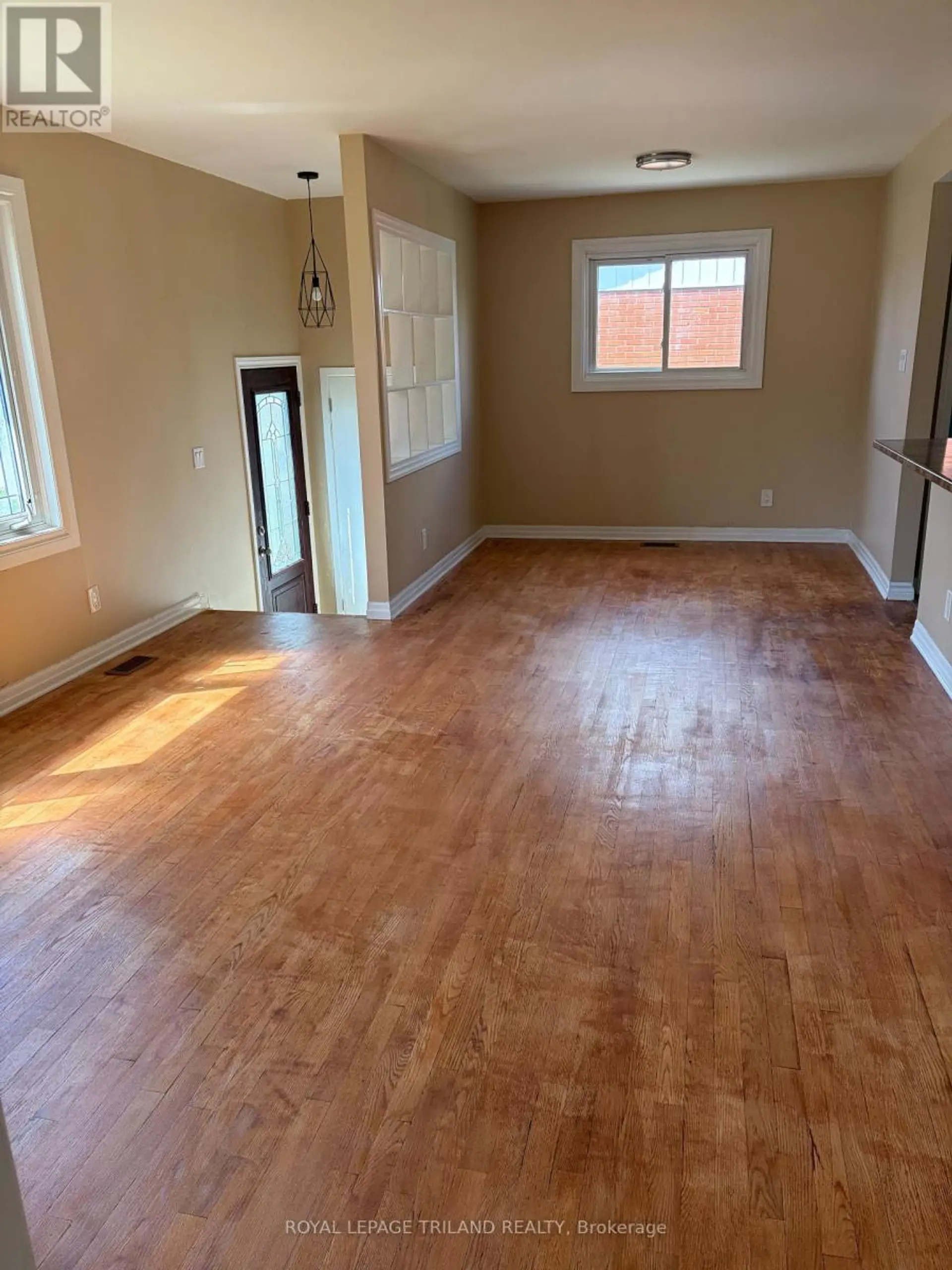 1548 DALE STREET - Image 3