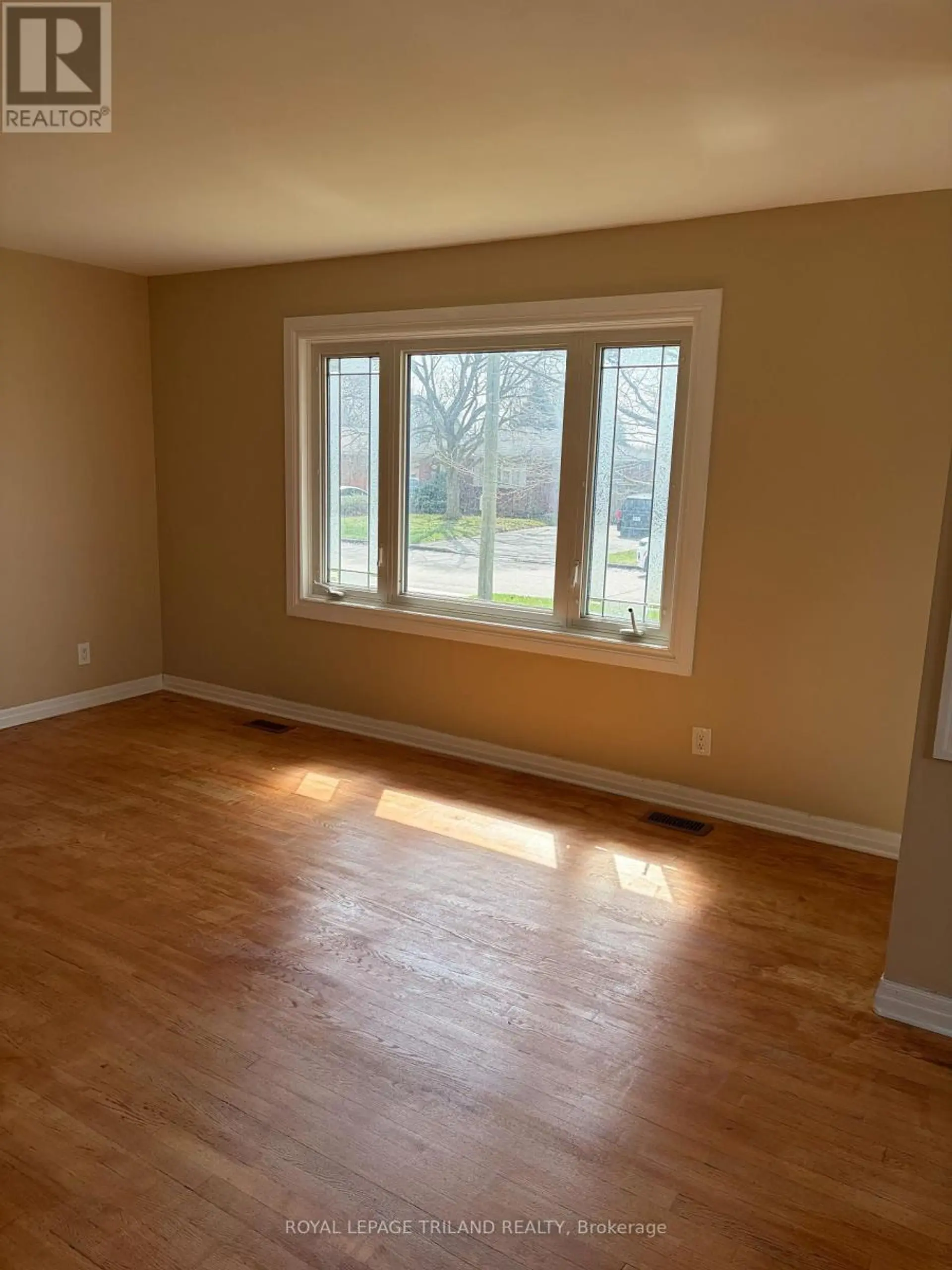1548 DALE STREET - Image 5