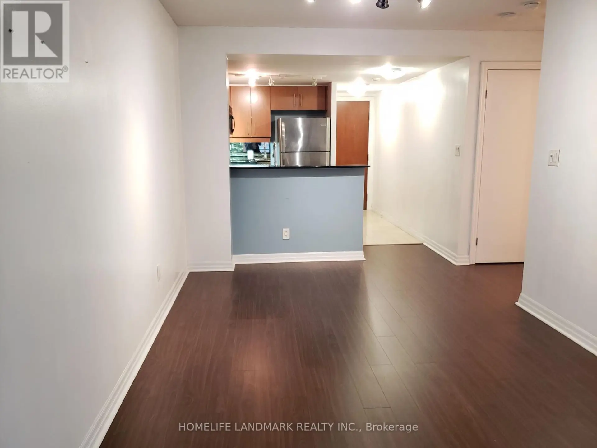 #912 300 BLOOR STREET E - Image 2