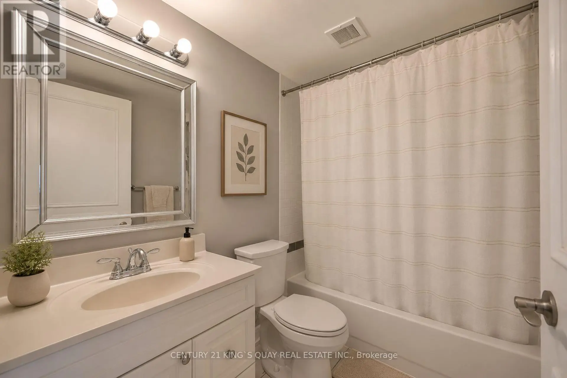 #904 115 HILLCREST AVENUE - Image 11