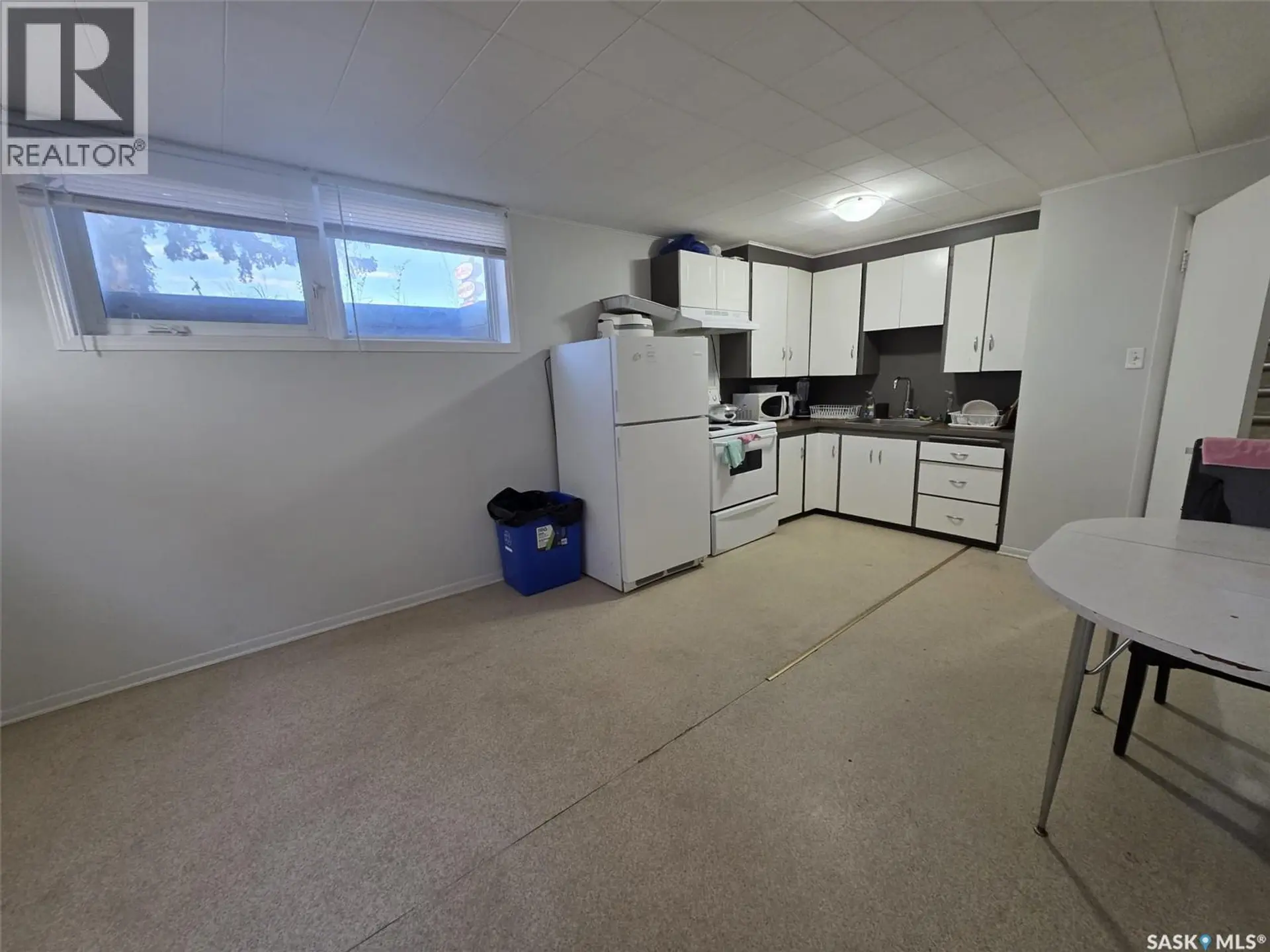 1116 Cumberland AVENUE S - Image 12