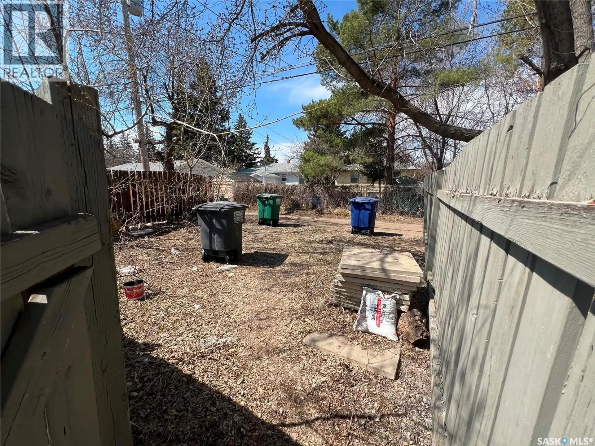 1116 Cumberland AVENUE S - Image 19