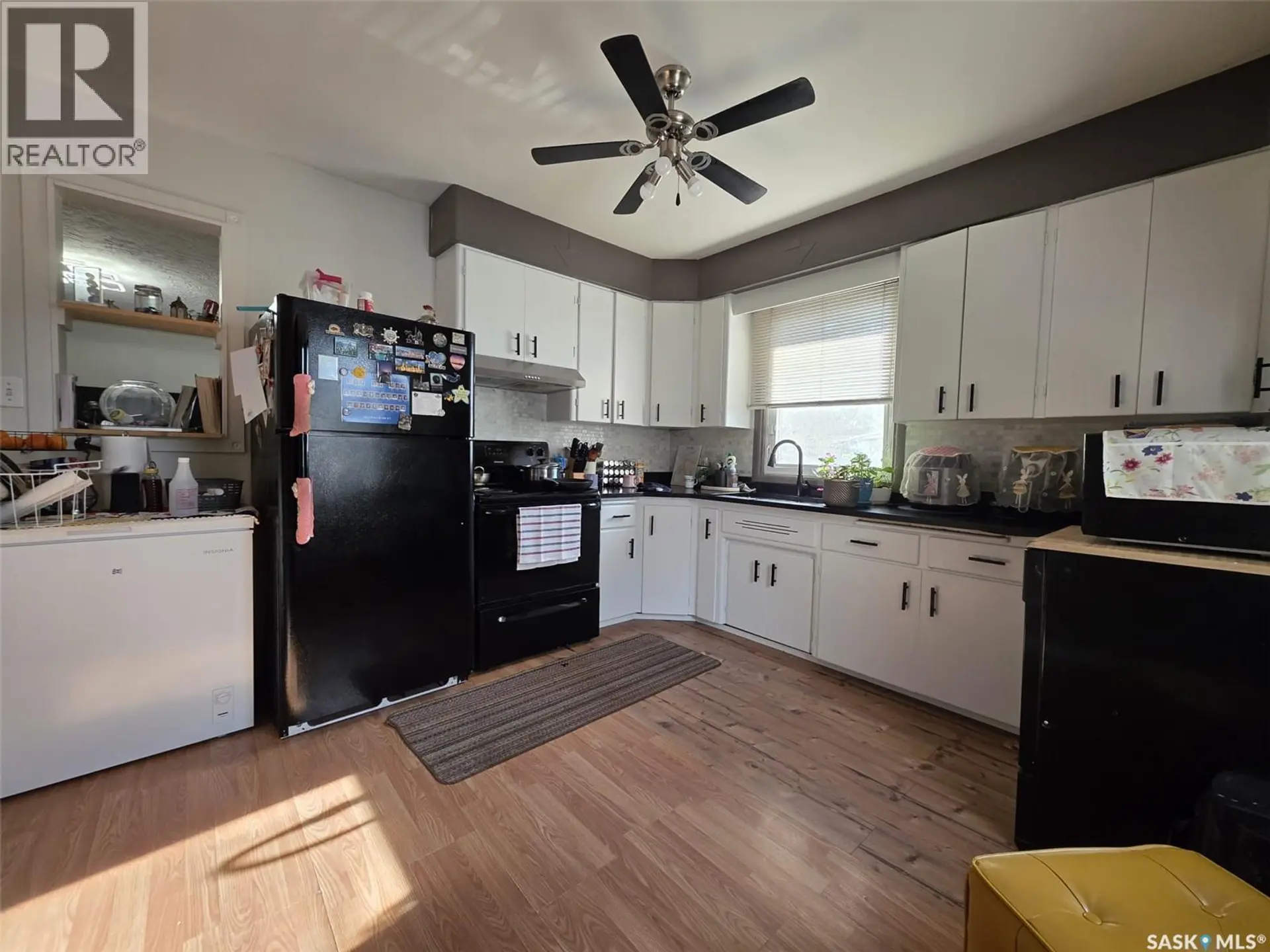 1116 Cumberland AVENUE S - Image 4