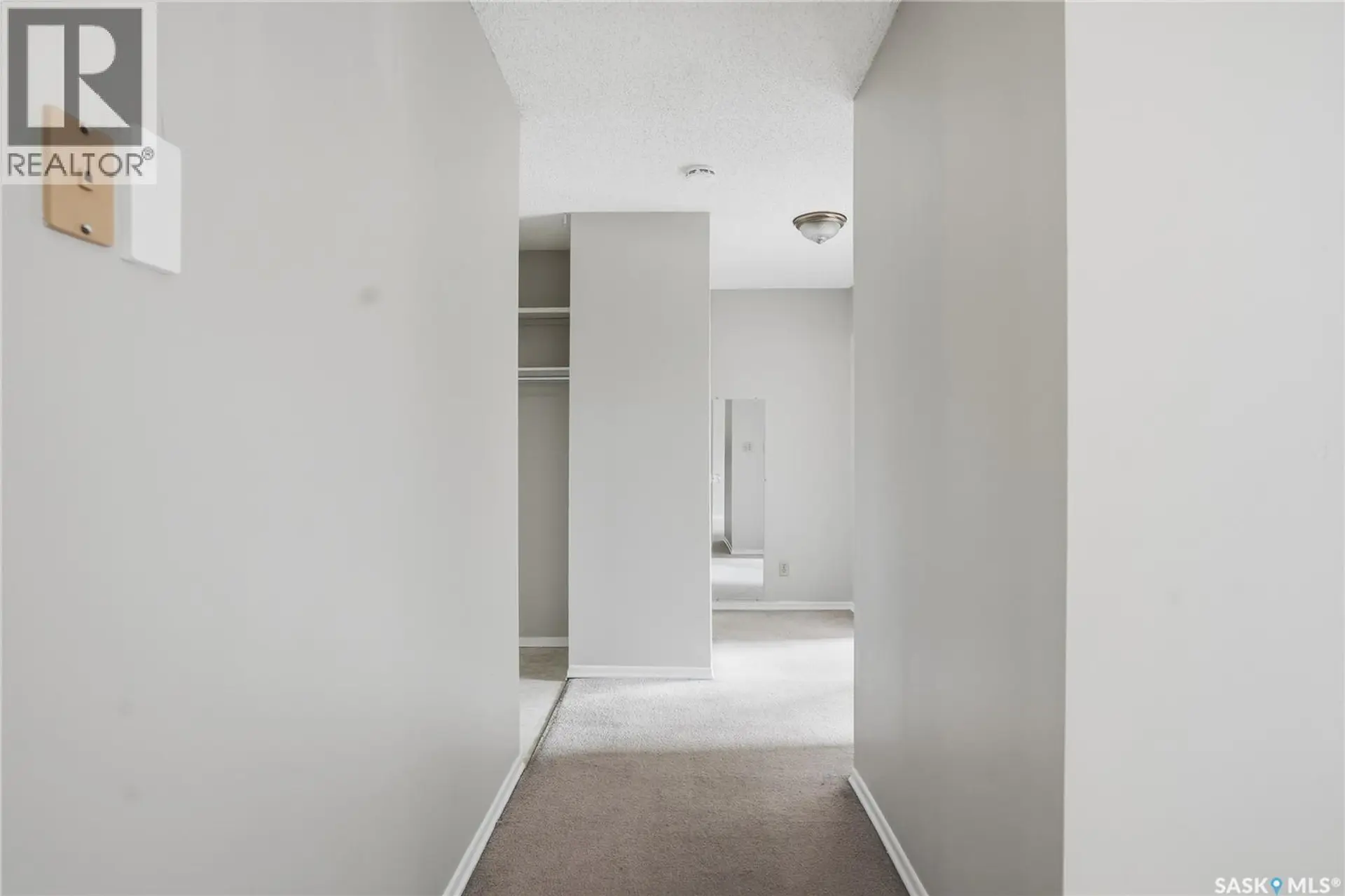 #34 4219 Degeer STREET - Image 17
