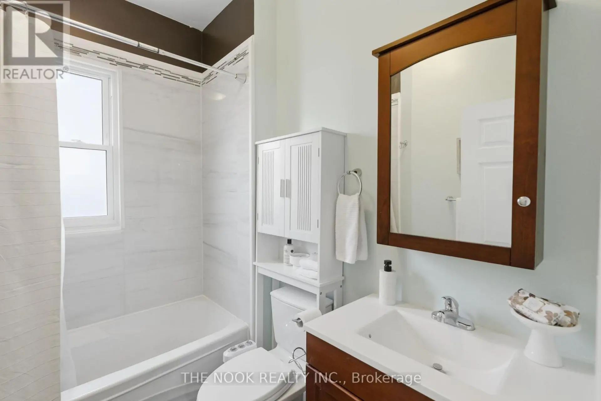 576 WOLFE STREET - Image 12