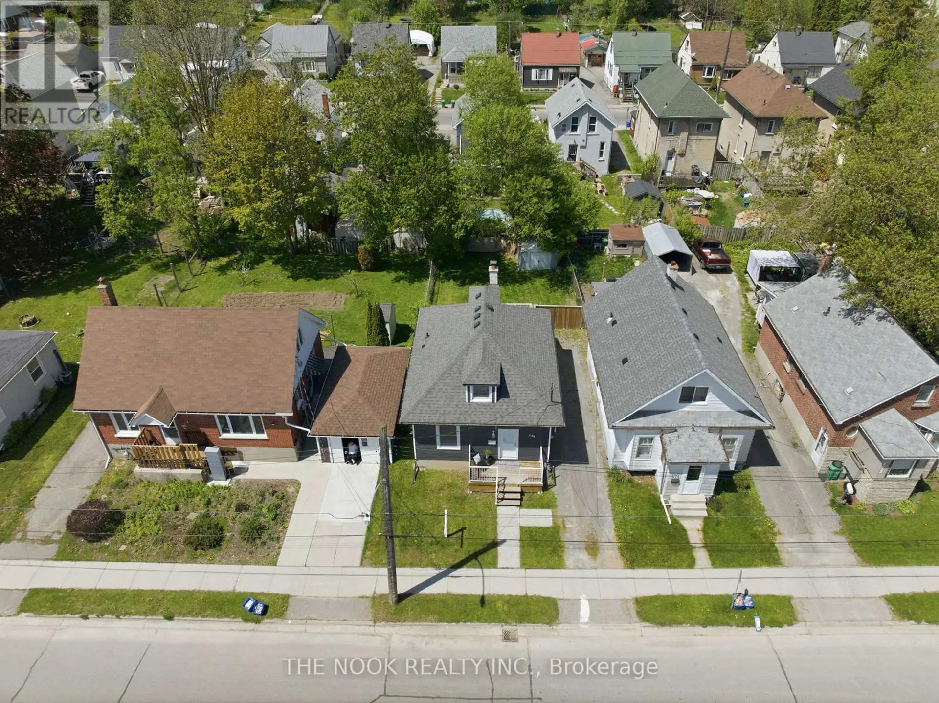 576 WOLFE STREET - Image 19