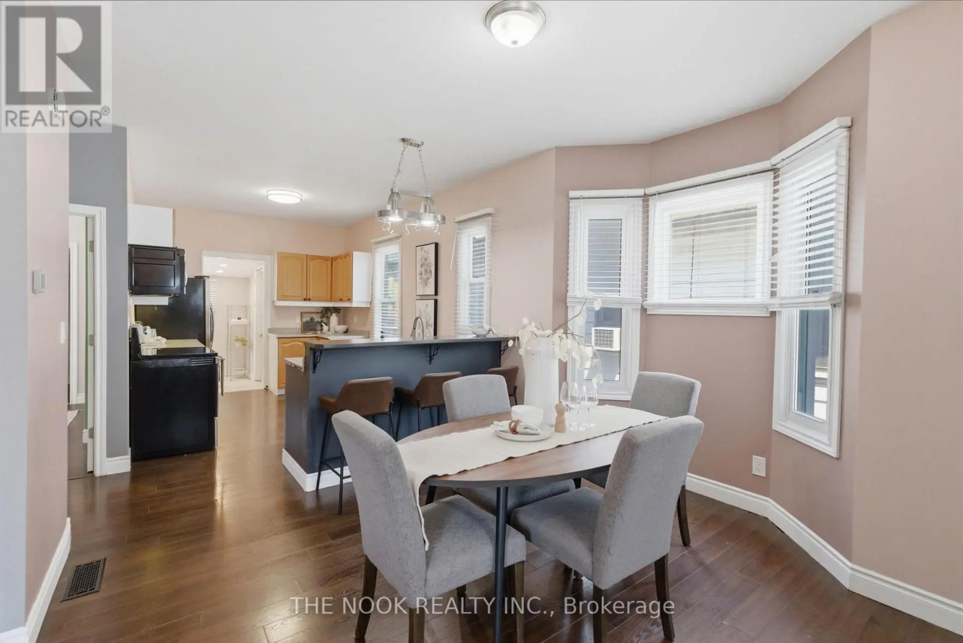 576 WOLFE STREET - Image 3
