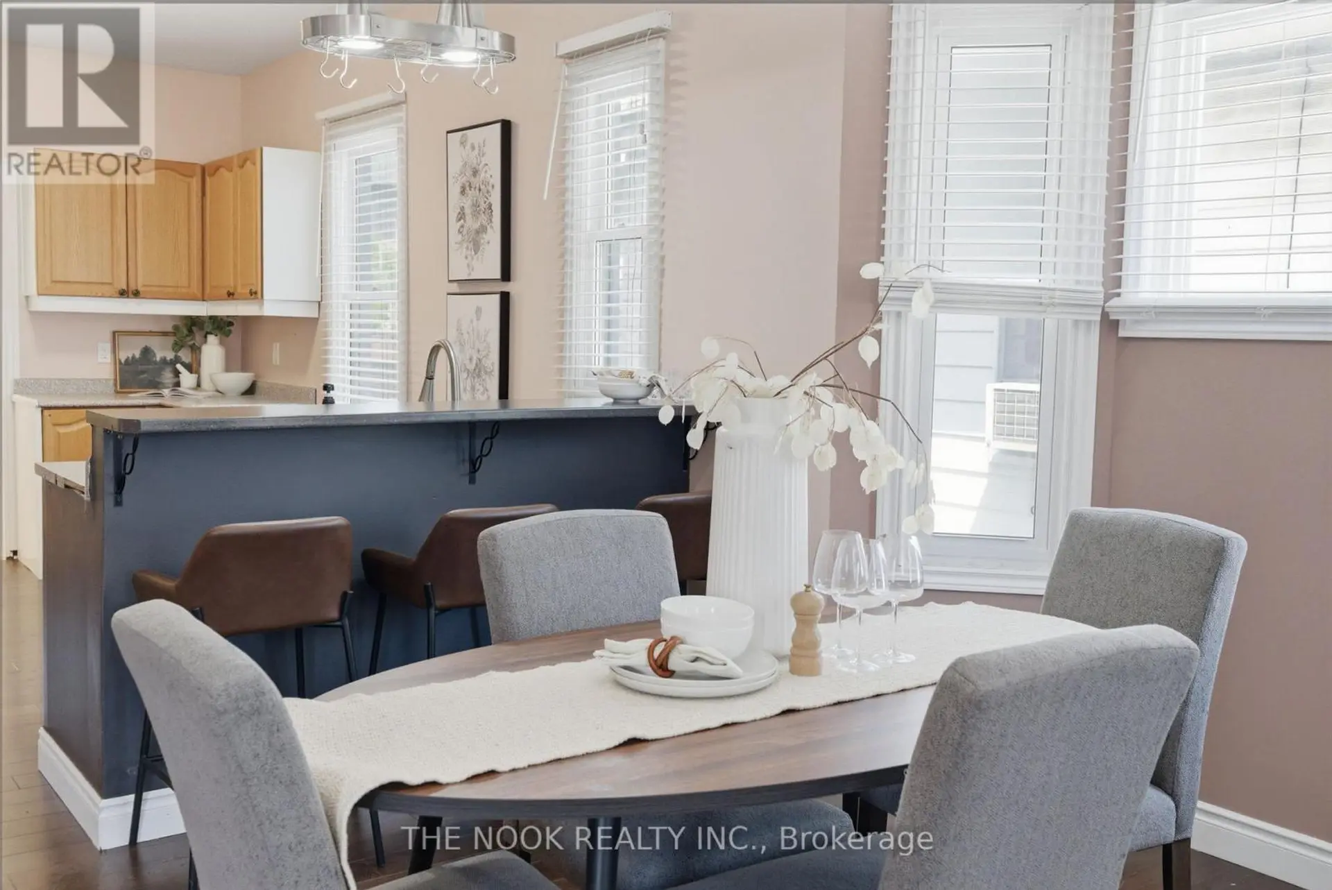 576 WOLFE STREET - Image 4