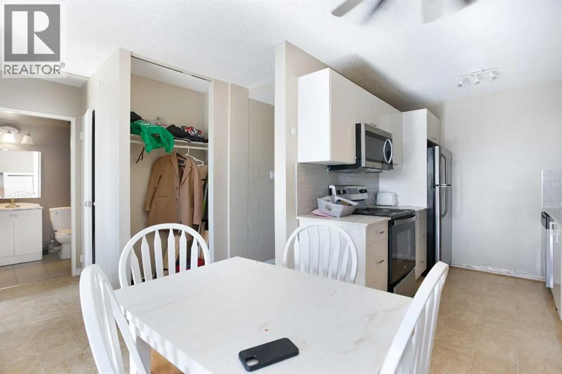#740 519 17 Avenue SW - Image 8