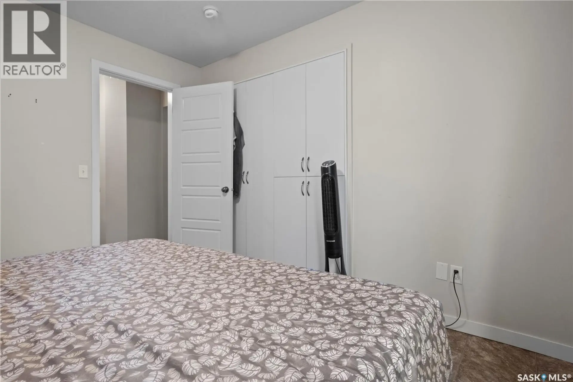 #82 5622 Gordon ROAD - Image 13