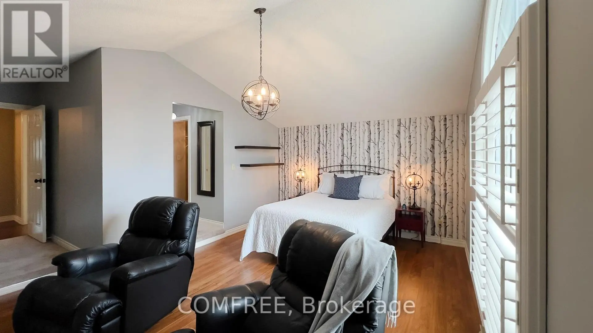 10 ENDICOTT DRIVE - Image 13
