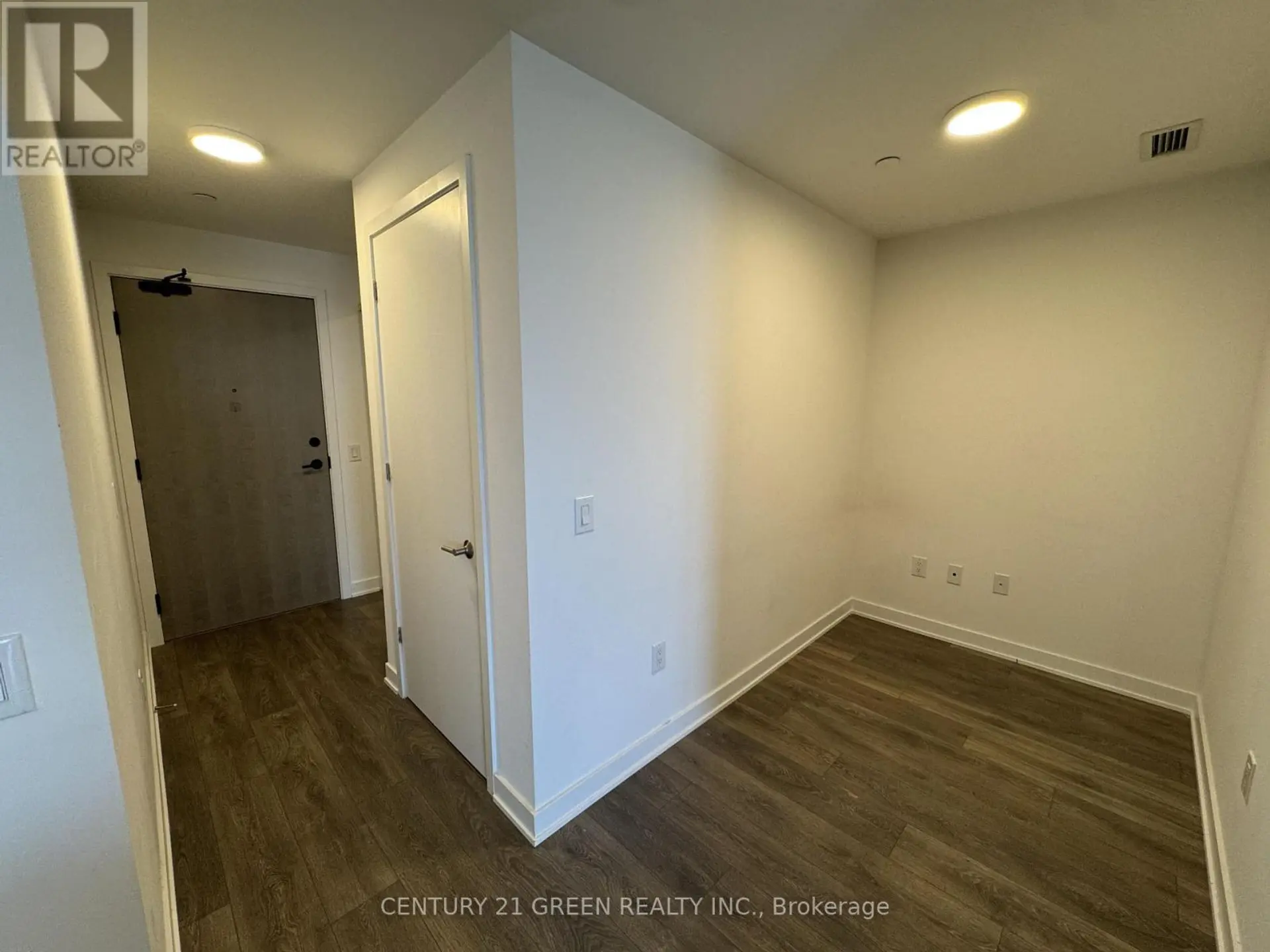 #1601 130 RIVER STREET - Image 9