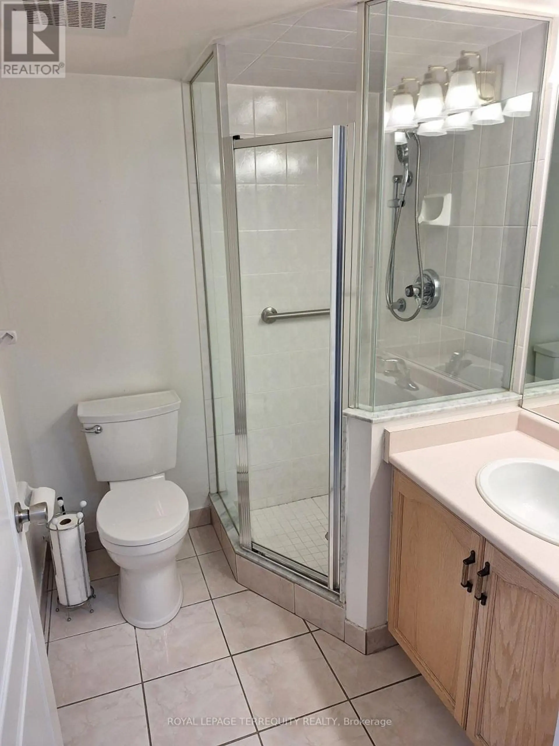 #901 850 STEELES AVENUE W - Image 13