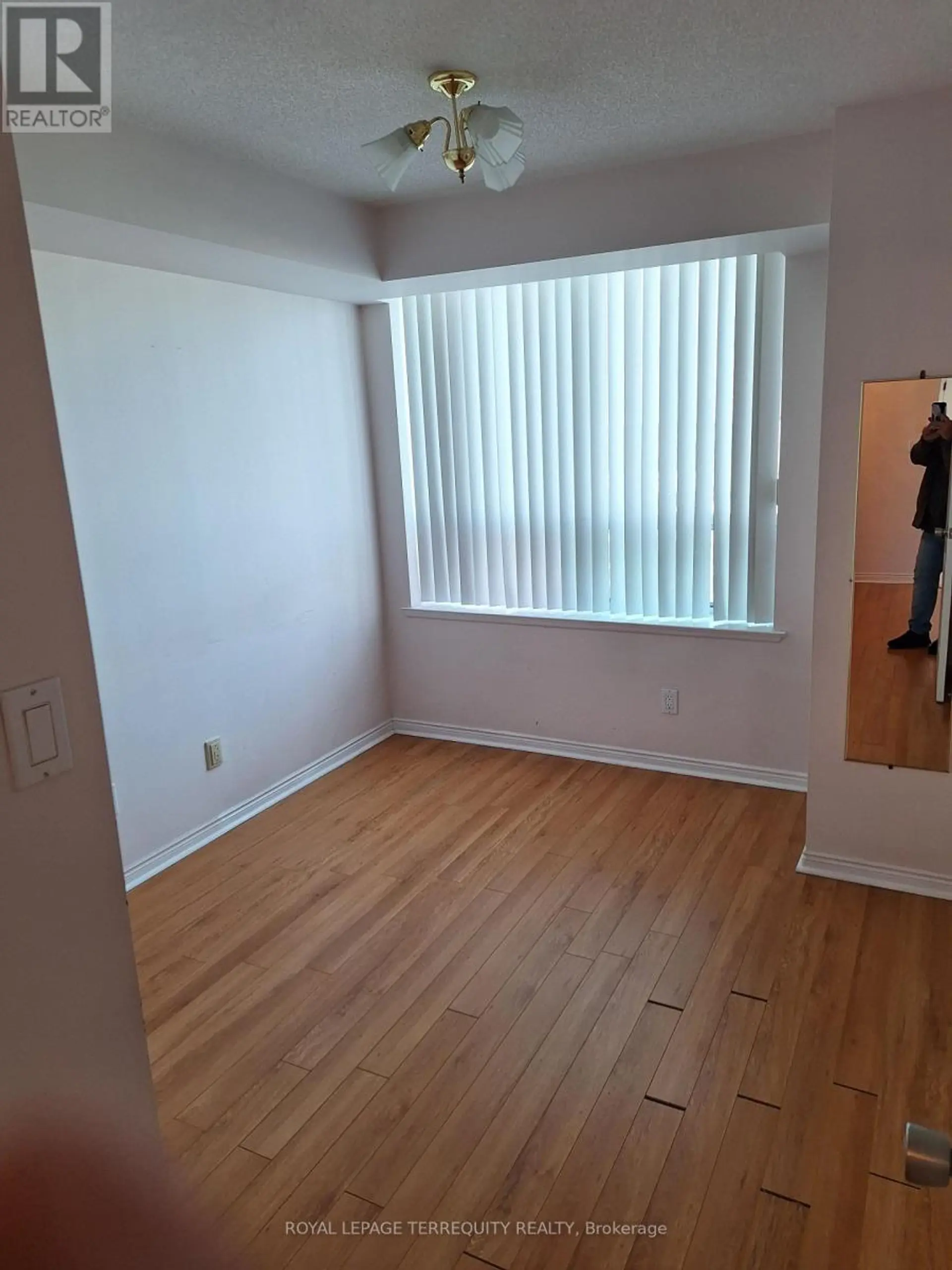 #901 850 STEELES AVENUE W - Image 7