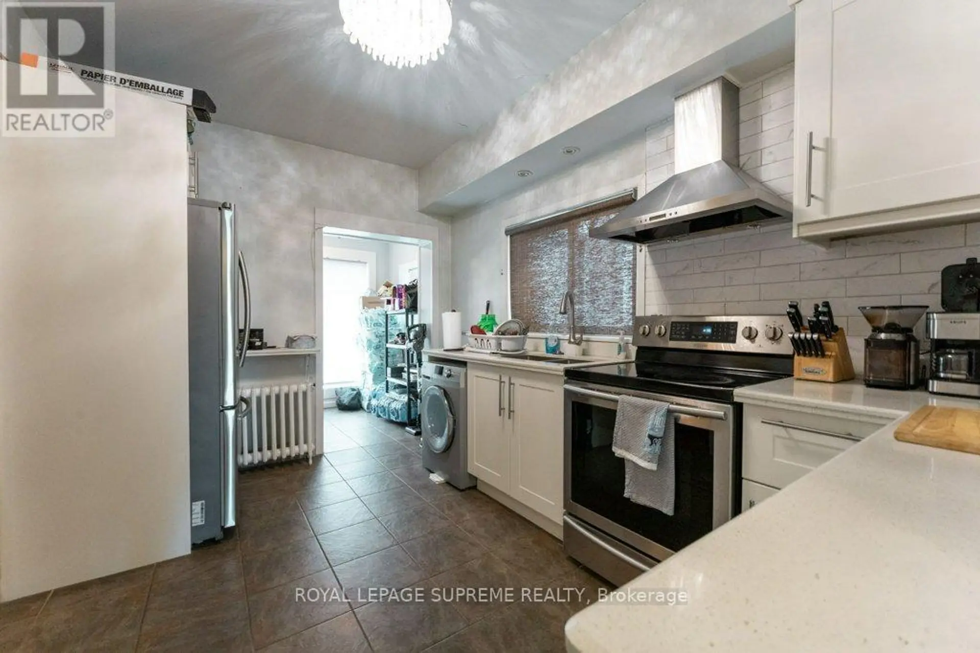 115 BALSAM AVENUE S - Image 4